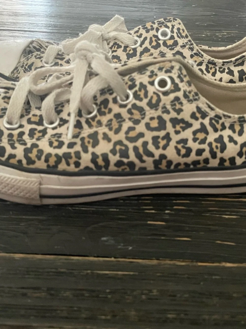 Converse Leopard Print Low Top Sneakers - White/Beige/Black